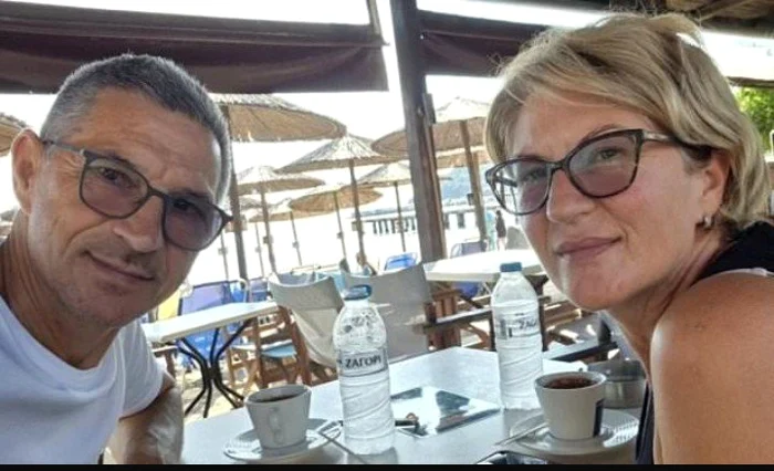 Ljubisa Karović, aspirat pe geamul avionului la 6.100 m. Soția l-a ținut de picioare