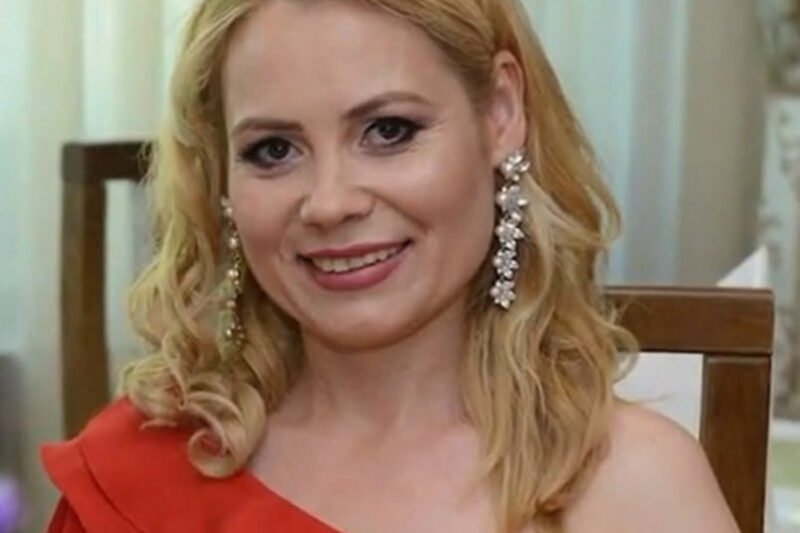 Ea este femeia din Tulcea care și-a găsit sfârșitul pe o bancă, după ce a fost acroșată de o mașină ajunsă pe trotuar. Șoferul ar fi vrut să evite un alt autoturism